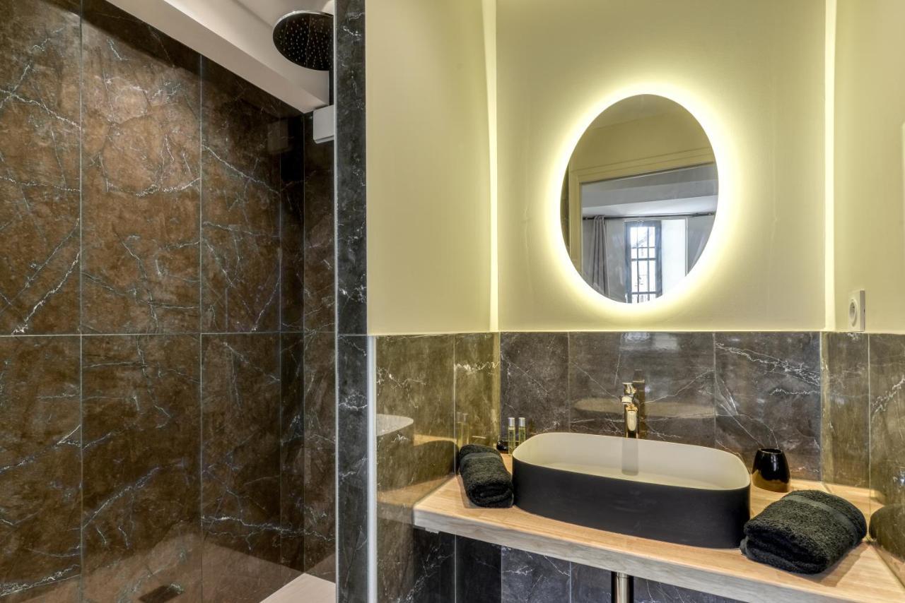 Les Gites De Laure - O Lit Divin, Instant De Volupte, Balneo Sauna, Climatisation, Netflix, 160M De La Cite Medievale Каркассонн Екстер'єр фото