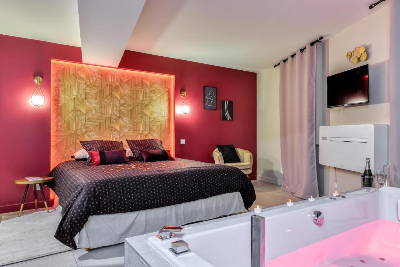 Les Gites De Laure - O Lit Divin, Instant De Volupte, Balneo Sauna, Climatisation, Netflix, 160M De La Cite Medievale Каркассонн Екстер'єр фото