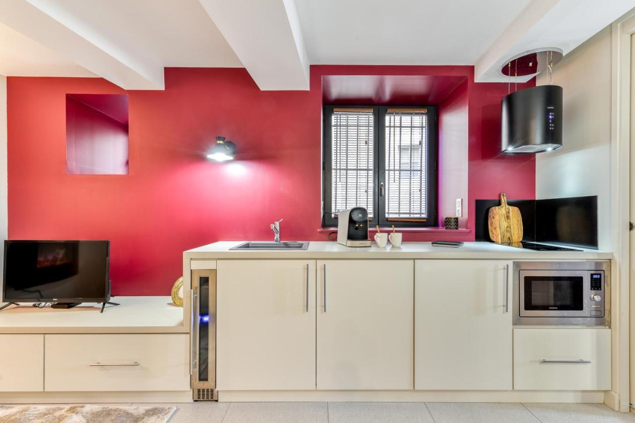 Les Gites De Laure - O Lit Divin, Instant De Volupte, Balneo Sauna, Climatisation, Netflix, 160M De La Cite Medievale Каркассонн Екстер'єр фото